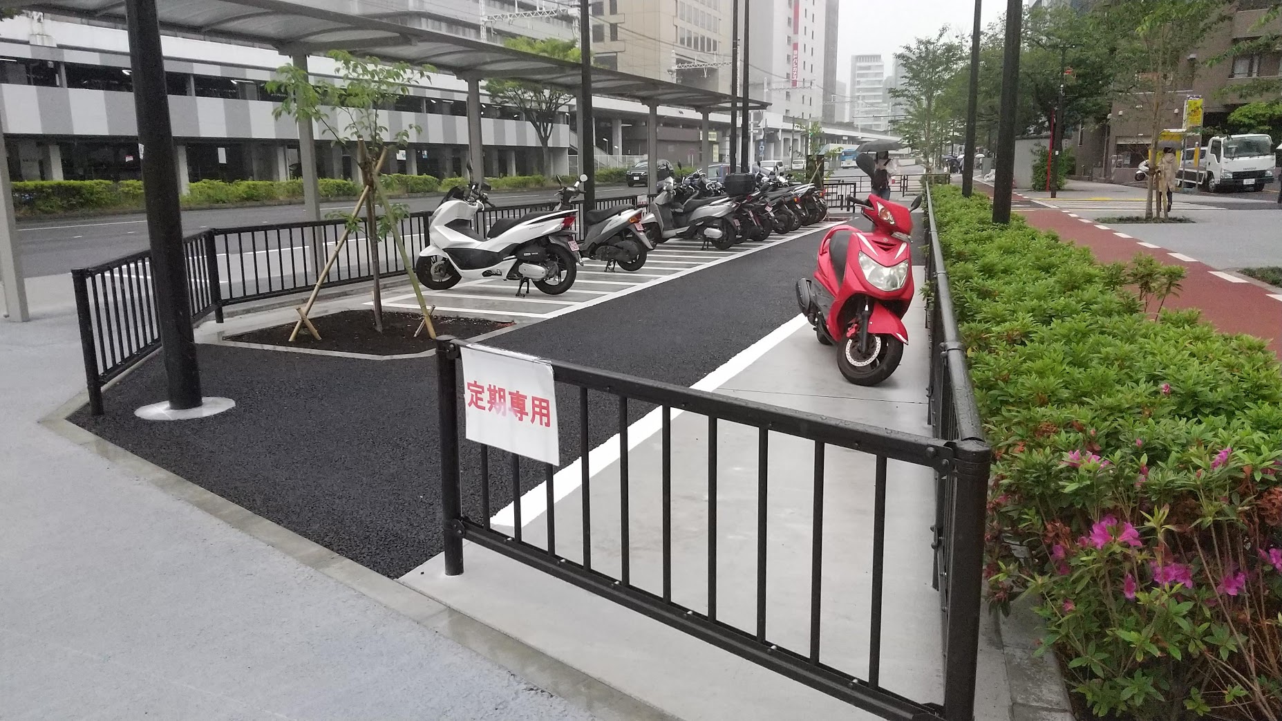 川崎駅東口周辺自転車等駐車場第5施設(バイク)の写真